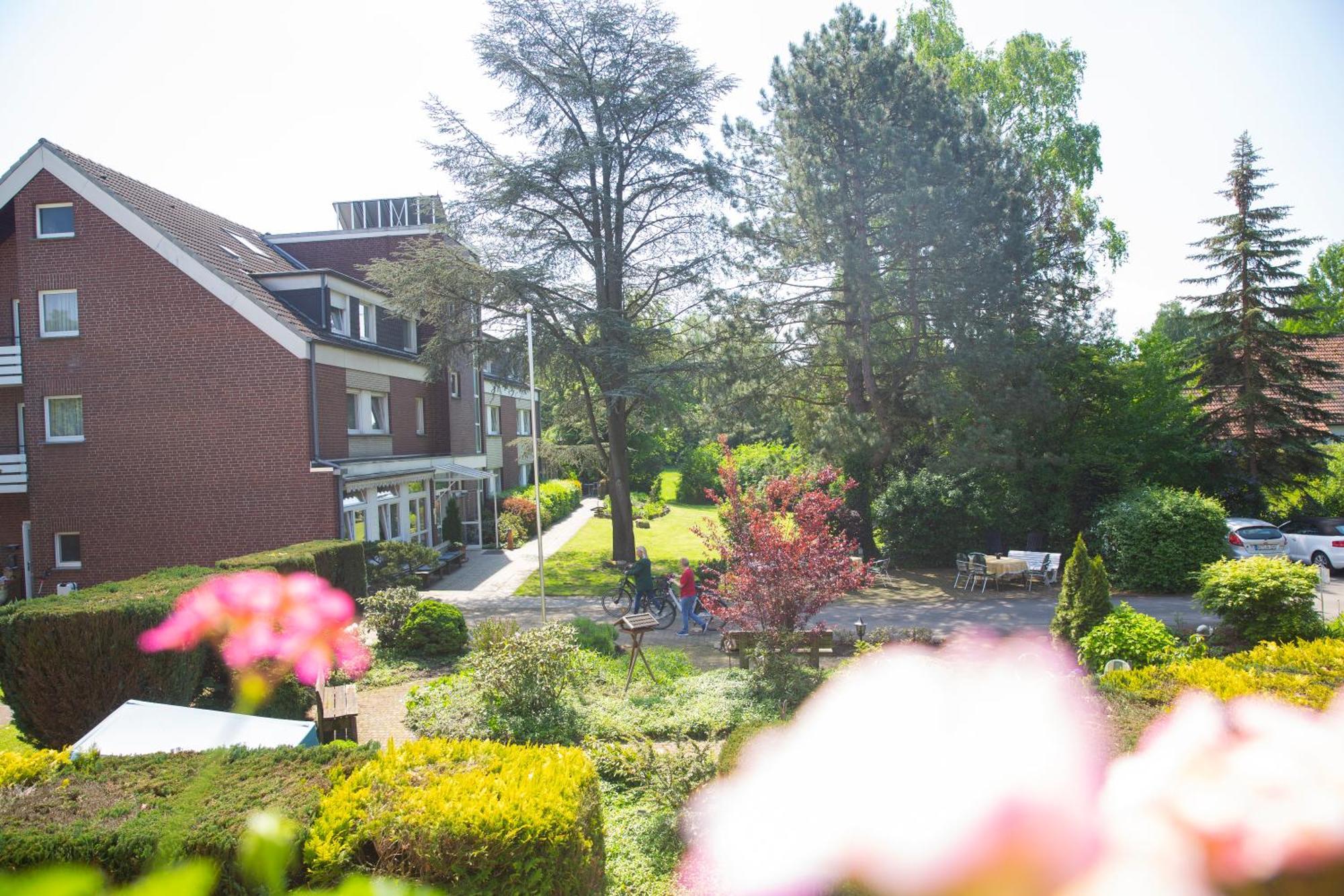 Hotel-Pension Haus Holtdirk Lippstadt Eksteriør billede